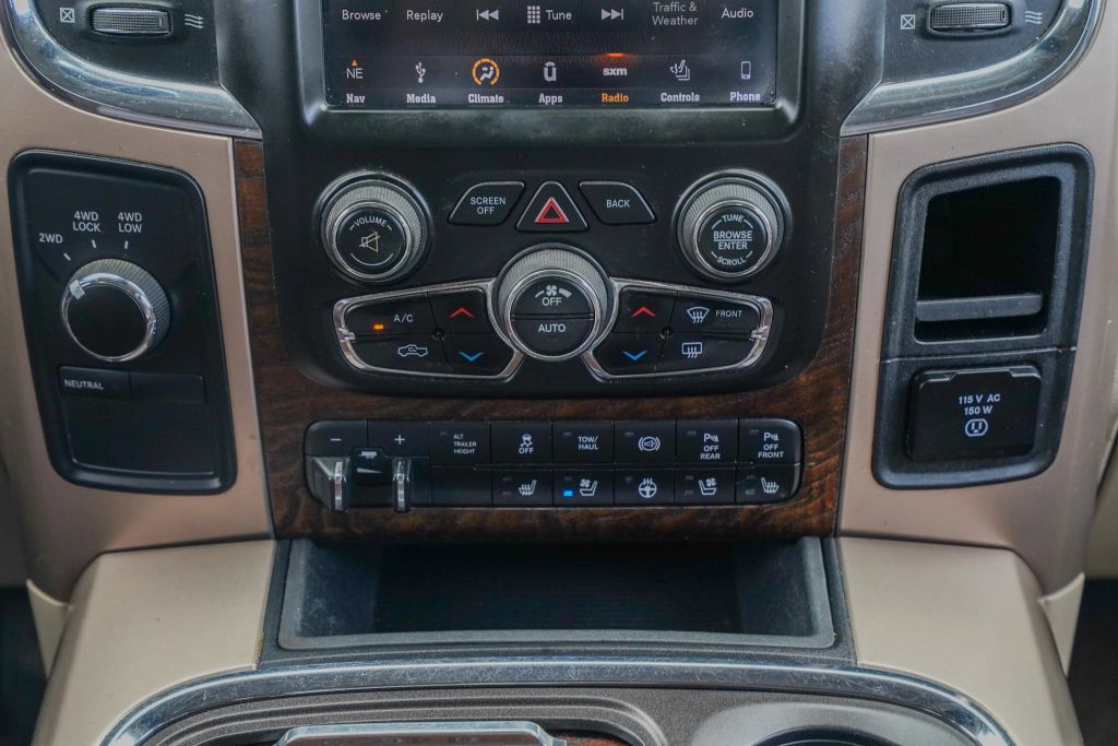 
								2018 Ram 3500 Crew Cab Laramie Longhorn Pickup 4D 8 ft full									