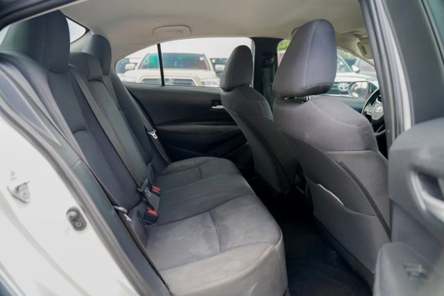 
								2021 Toyota Corolla LE Sedan 4D full									