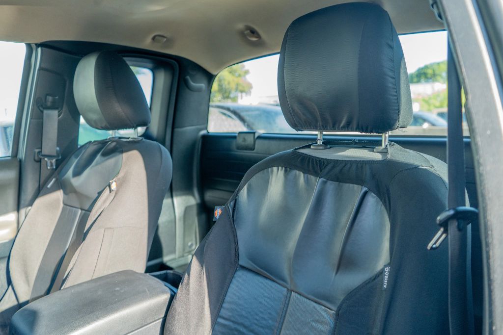 
								2017 Toyota Tacoma Access Cab SR Pickup 4D 6 ft full									