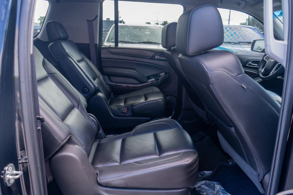 
								2017 Chevrolet Suburban LT Sport Utility 4D full									