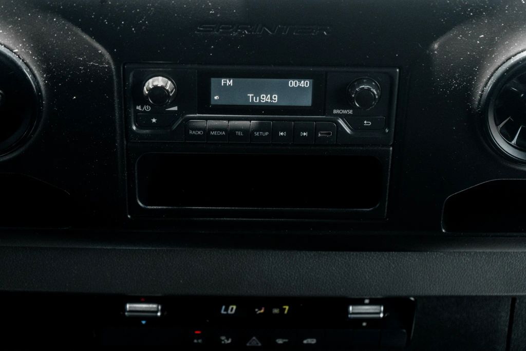 
								2021 Mercedes-Benz Sprinter 2500 Cargo High Roof w/170  WB Van 3D full									