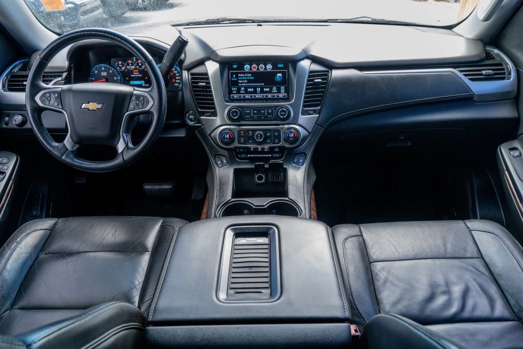 
								2017 Chevrolet Suburban LT Sport Utility 4D full									