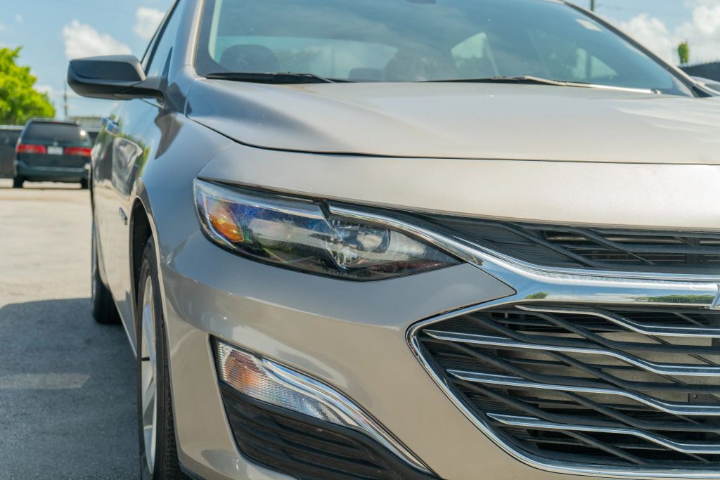 
								2022 Chevrolet Malibu LS Sedan 4D full									