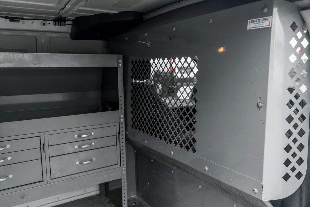 
								2018 Mercedes-Benz Metris WORKER Cargo Van 3D full									