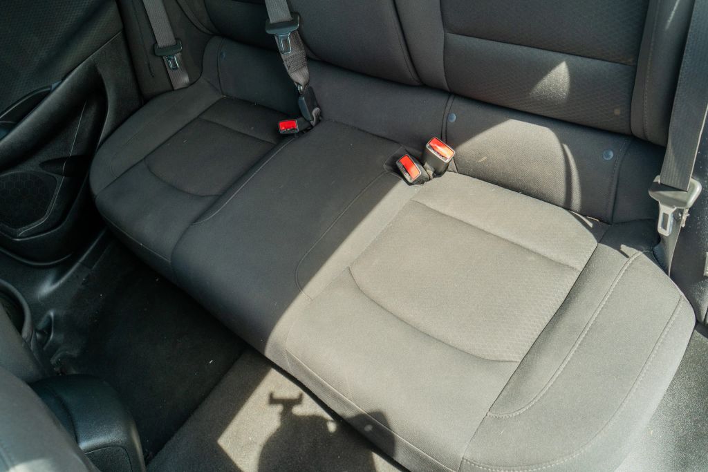 
								2022 Chevrolet Malibu LS Sedan 4D full									