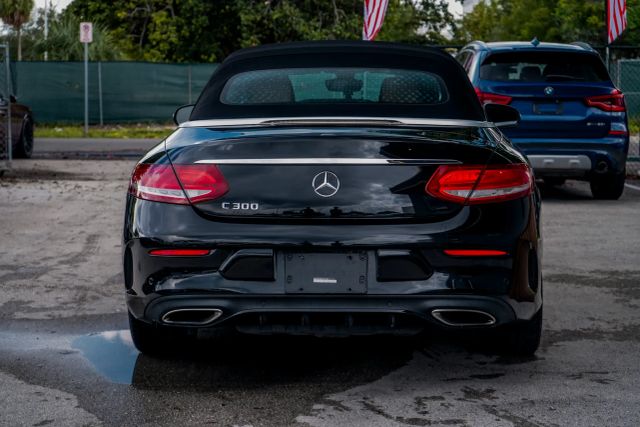 
								2018 Mercedes-Benz C-Class C 300 Cabriolet 2D full									