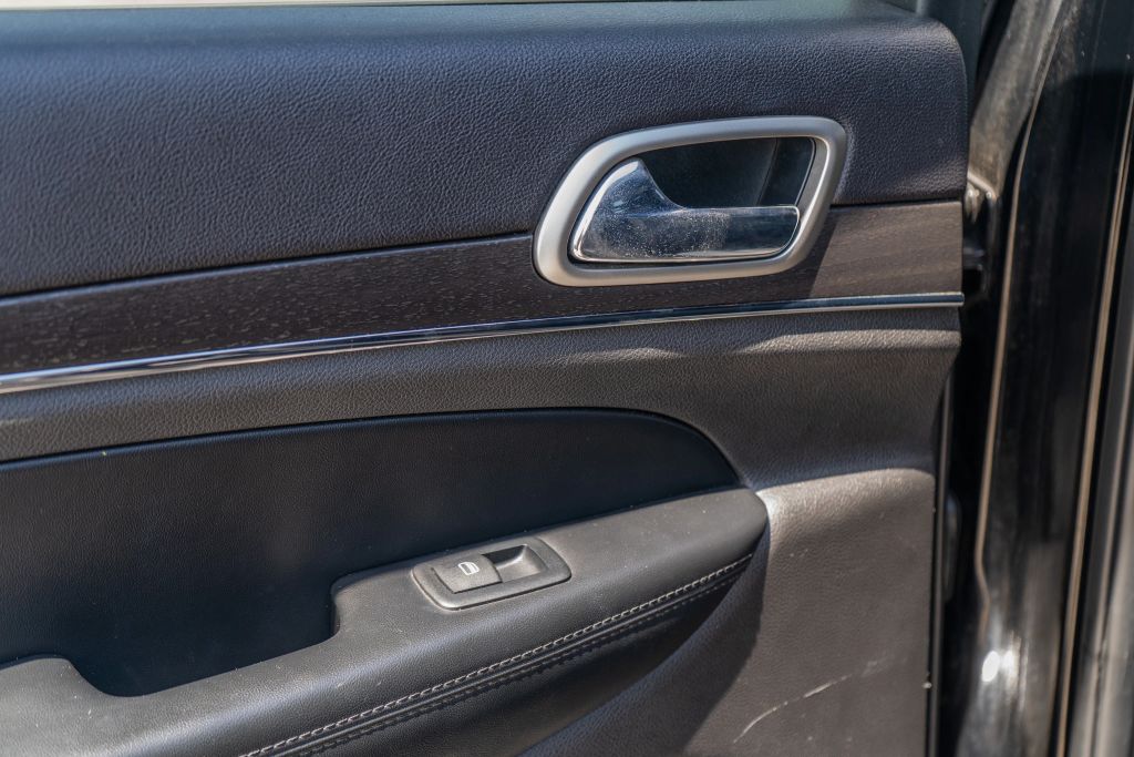 
								2018 Jeep Grand Cherokee Limited Sport Utility 4D full									