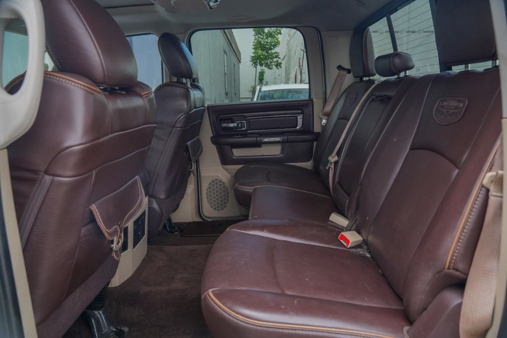 
								2018 Ram 3500 Crew Cab Laramie Longhorn Pickup 4D 8 ft full									