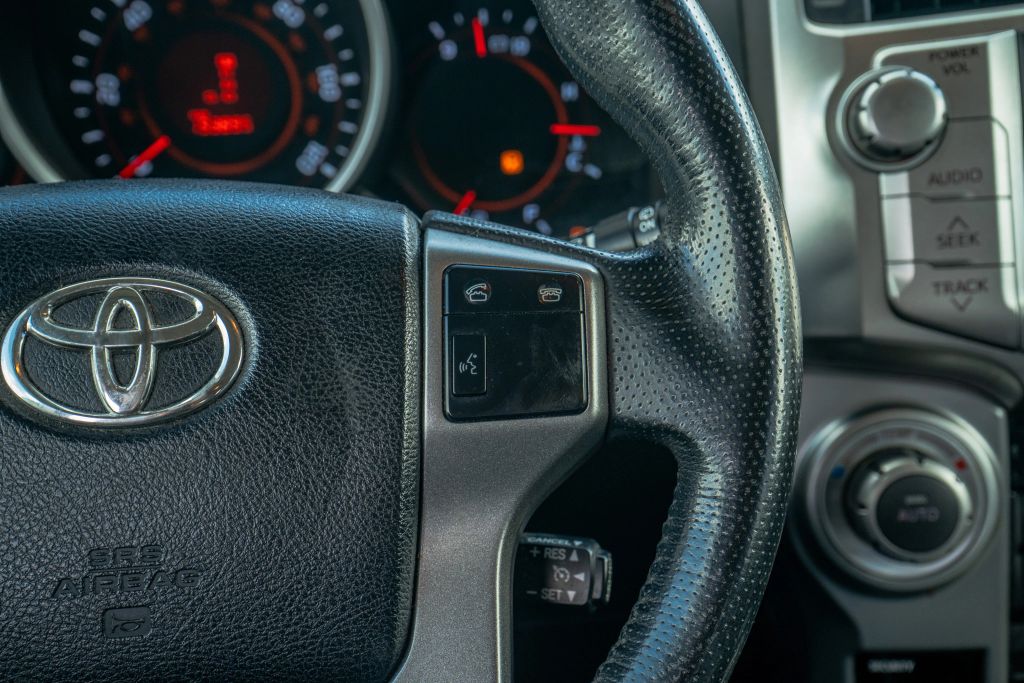 
								2012 Toyota 4Runner Limited Sport Utility 4D full									