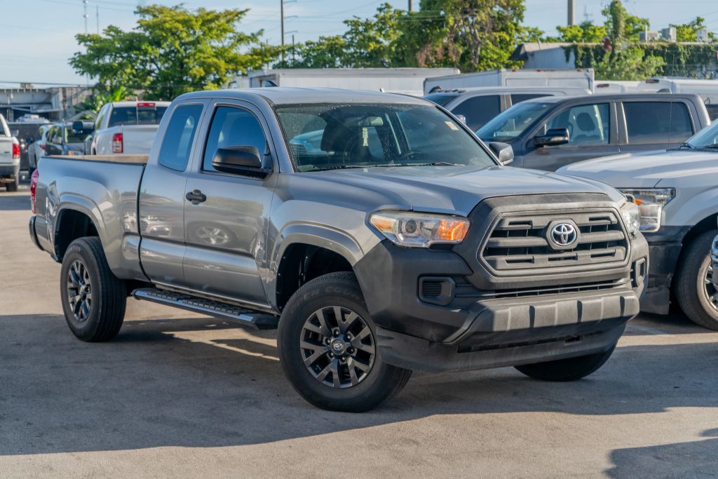 
								2017 Toyota Tacoma Access Cab SR Pickup 4D 6 ft full									