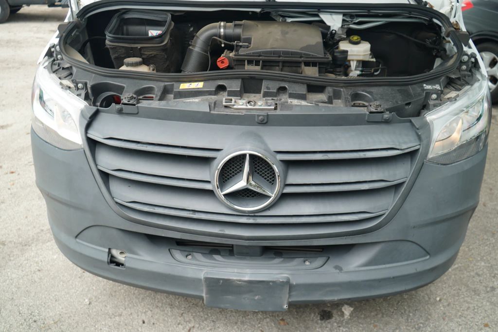 
								2023 Mercedes-Benz Sprinter 2500 Cargo High Roof w/170  WB Van 3D full									