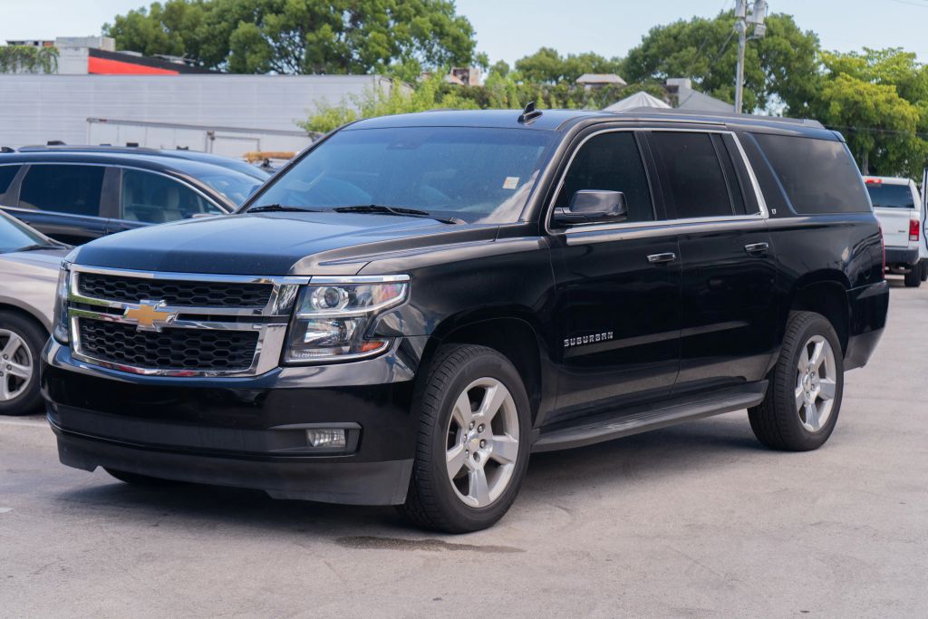 
								2017 Chevrolet Suburban LT Sport Utility 4D full									