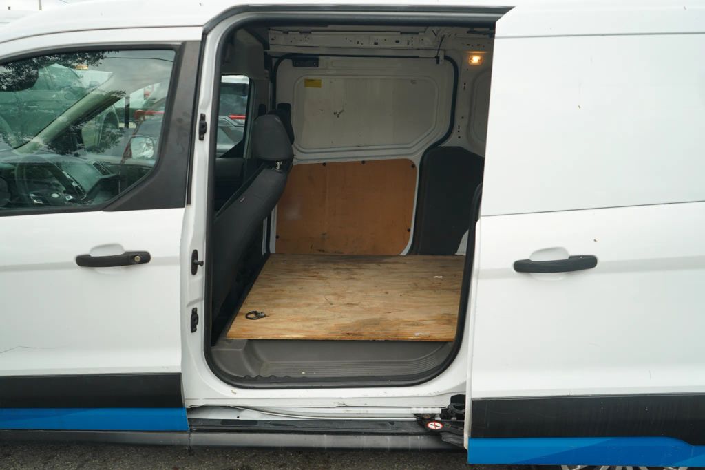 
								2019 Ford Transit Connect Cargo XL Van 4D full									