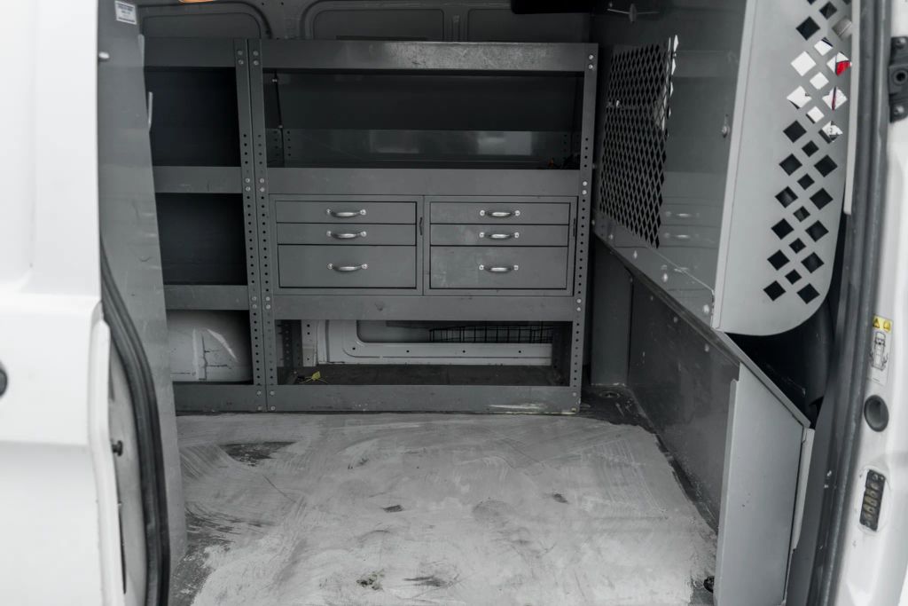 
								2018 Mercedes-Benz Metris WORKER Cargo Van 3D full									