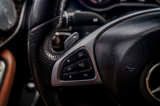 
								2018 Mercedes-Benz C-Class C 300 Cabriolet 2D full									