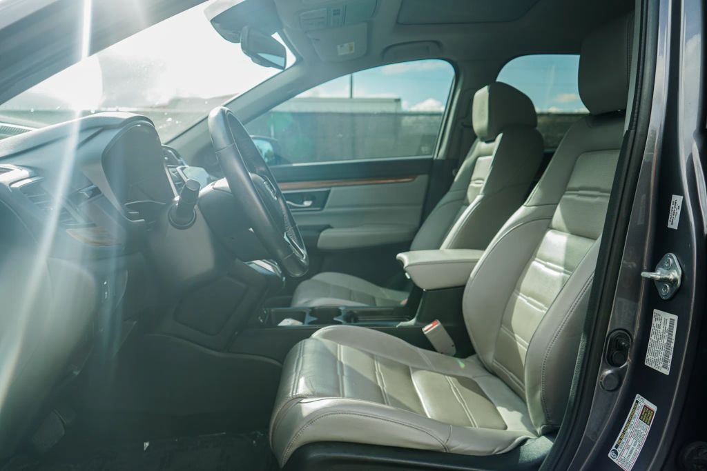 
								2020 Honda CR-V EX-L Sport Utility 4D full									