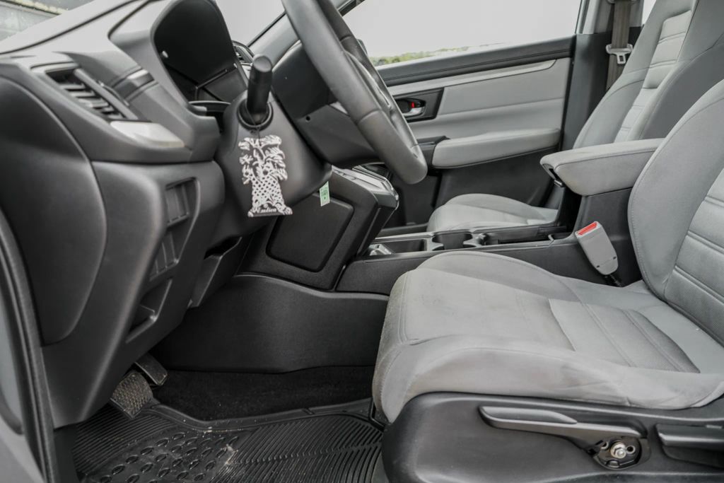 
								2018 Honda CR-V LX Sport Utility 4D full									