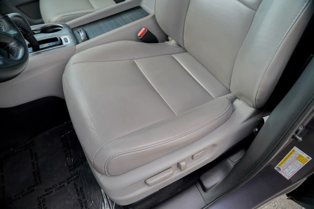 
								2020 Honda Pilot EX-L Sport Utility 4D full									