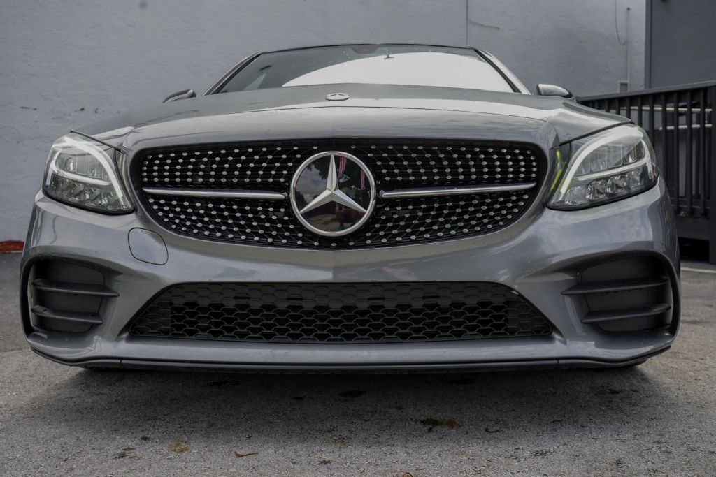 
								2019 Mercedes-Benz C-Class C 300 Sedan 4D full									