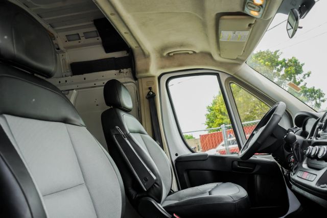 
								2016 Ram ProMaster Cargo Van 2500 High Roof Van 3D full									