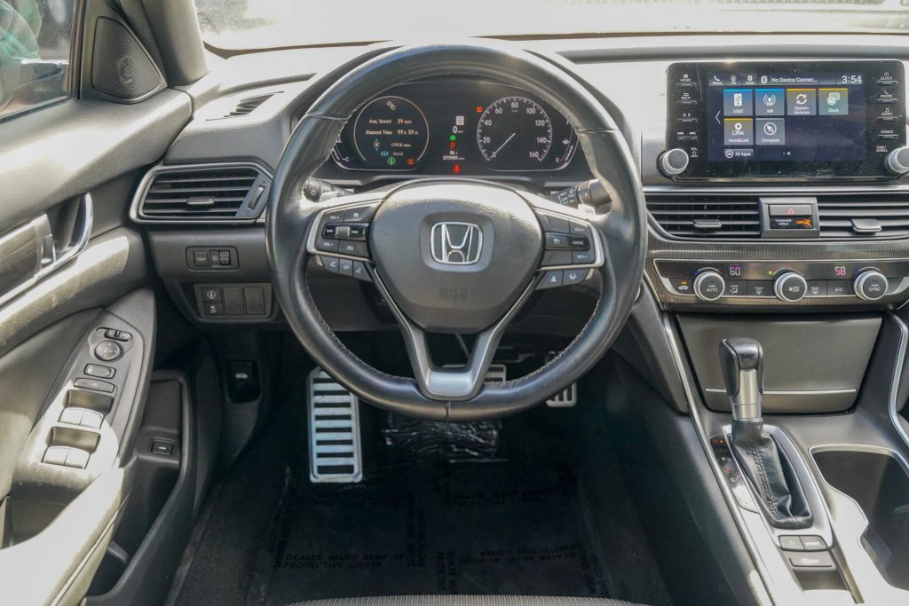 
								2021 Honda Accord Sport Sedan 4D full									