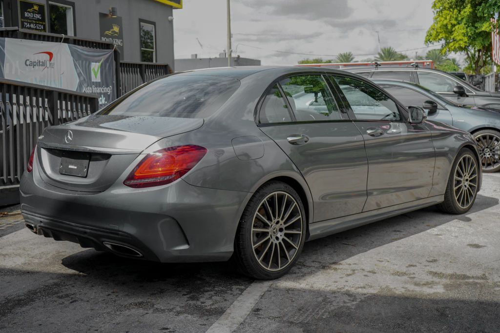 
								2019 Mercedes-Benz C-Class C 300 Sedan 4D full									