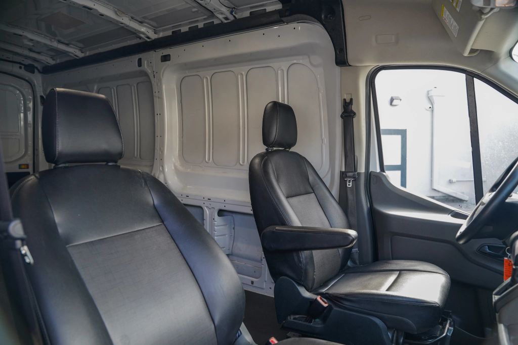 
								2023 Ford Transit 250 Cargo Van Medium Roof w/LWB Van 3D full									