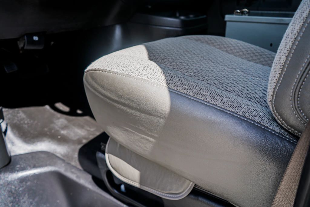 
								2021 Chevrolet Express 2500 Cargo Regular Van 3D full									