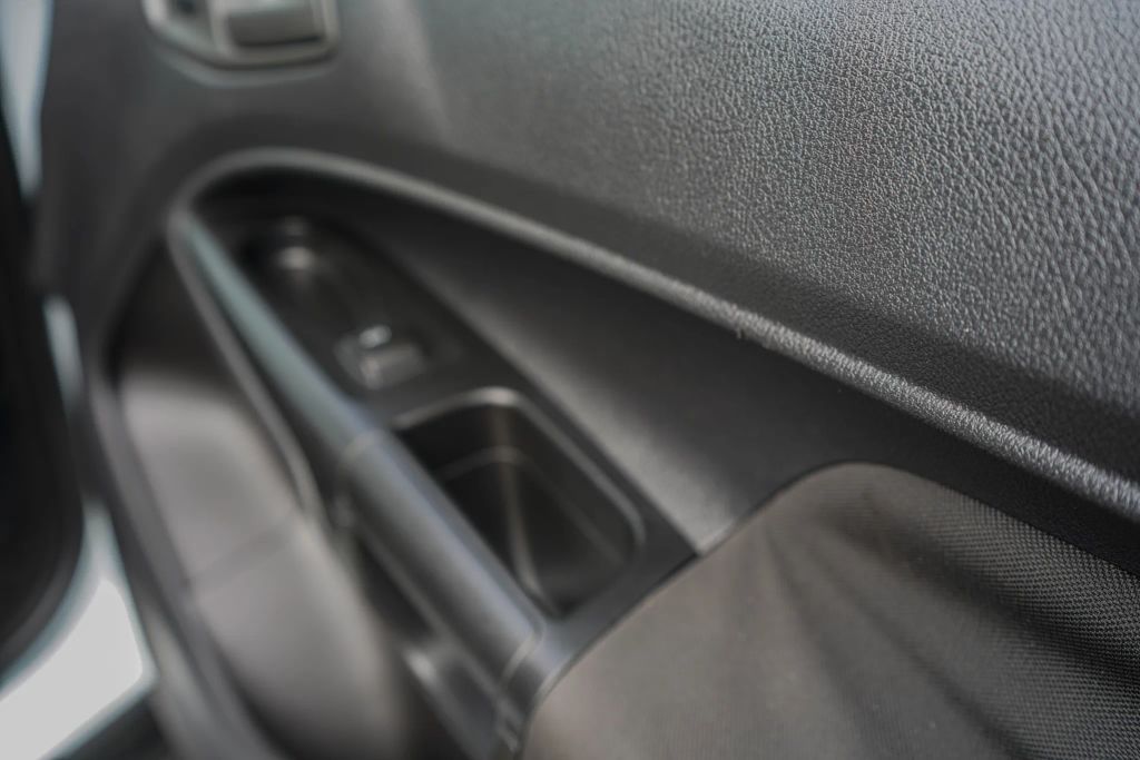 
								2016 Ford Transit Connect Cargo XL Van 4D full									