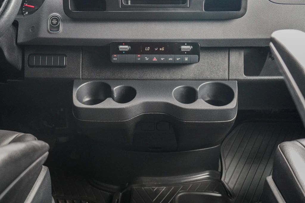 
								2021 Mercedes-Benz Sprinter 2500 Passenger High Roof w/144  WB Van 3D full									