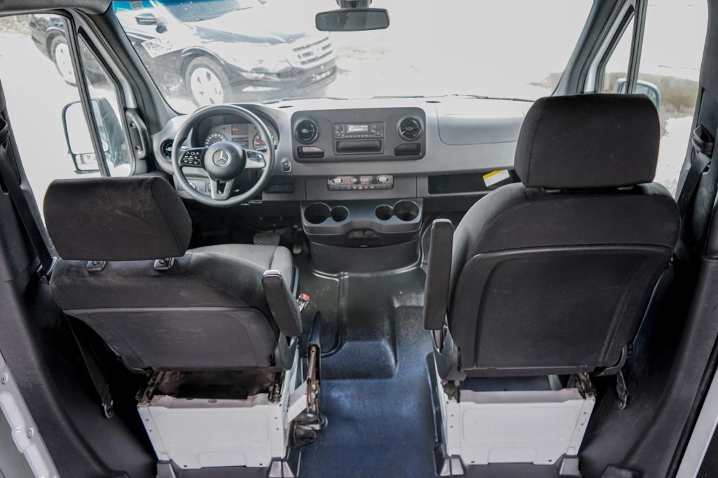 
								2023 Mercedes-Benz Sprinter 2500 Cargo High Roof w/170  WB Van 3D full									