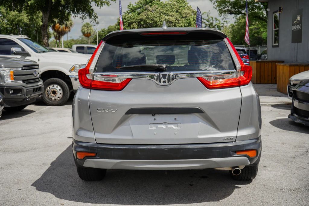 
								2018 Honda CR-V LX Sport Utility 4D full									