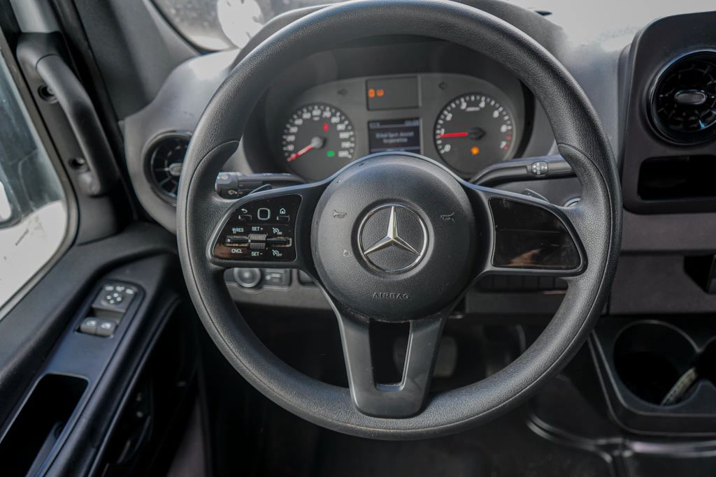 
								2023 Mercedes-Benz Sprinter 2500 Cargo High Roof w/170  WB Van 3D full									