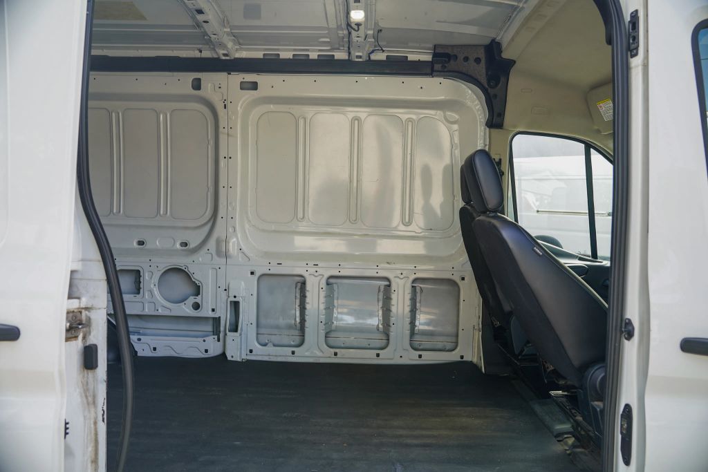 
								2023 Ford Transit 250 Cargo Van Medium Roof w/LWB Van 3D full									