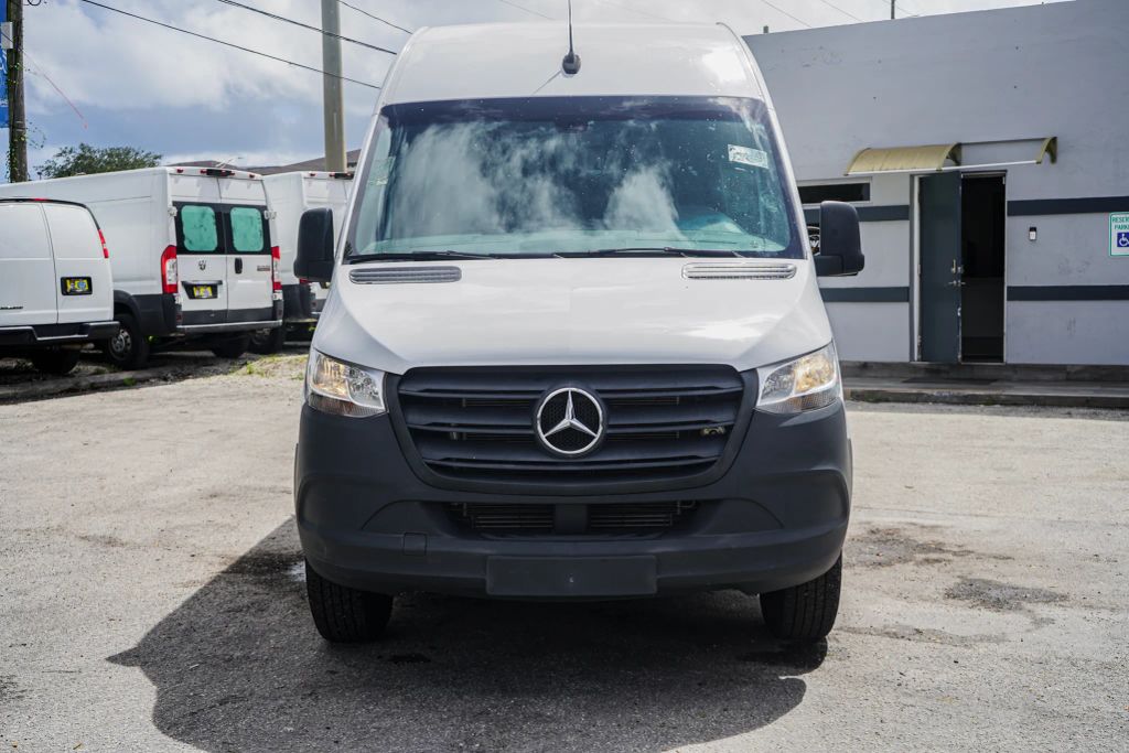 
								2023 Mercedes-Benz Sprinter 2500 Cargo High Roof w/170  WB Van 3D full									