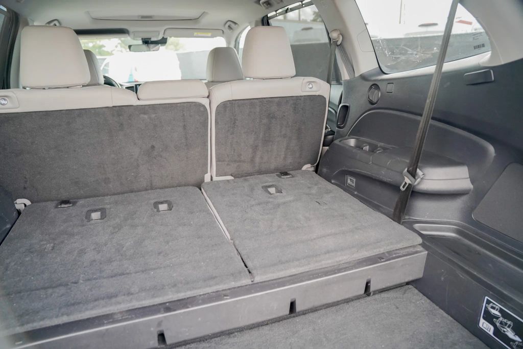 
								2020 Honda Pilot EX-L Sport Utility 4D full									