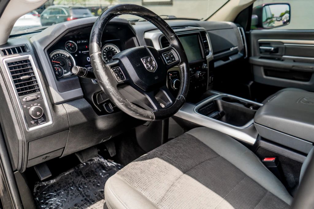 
								2016 Ram 1500 Crew Cab Big Horn Pickup 4D 5 1/2 ft full									