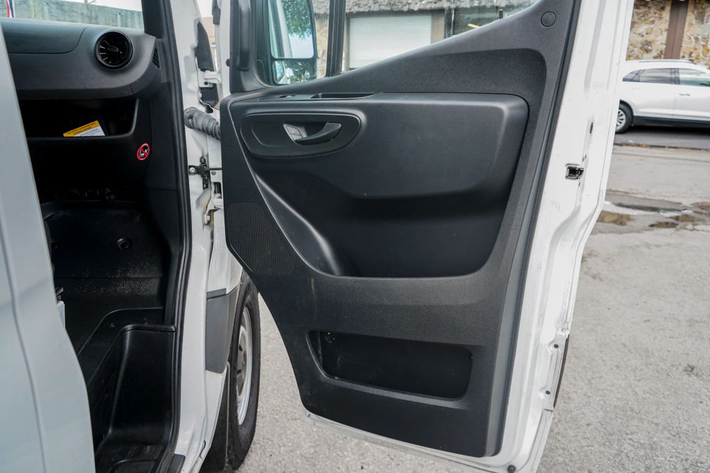 
								2023 Mercedes-Benz Sprinter 2500 Cargo High Roof w/170  WB Van 3D full									