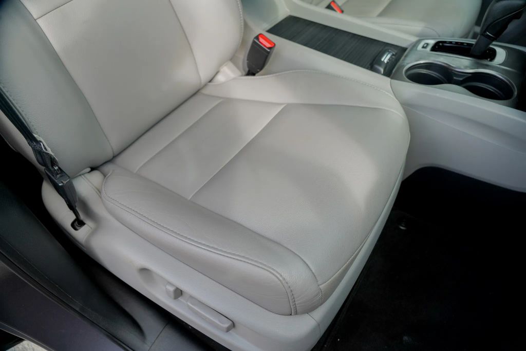 
								2020 Honda Pilot EX-L Sport Utility 4D full									