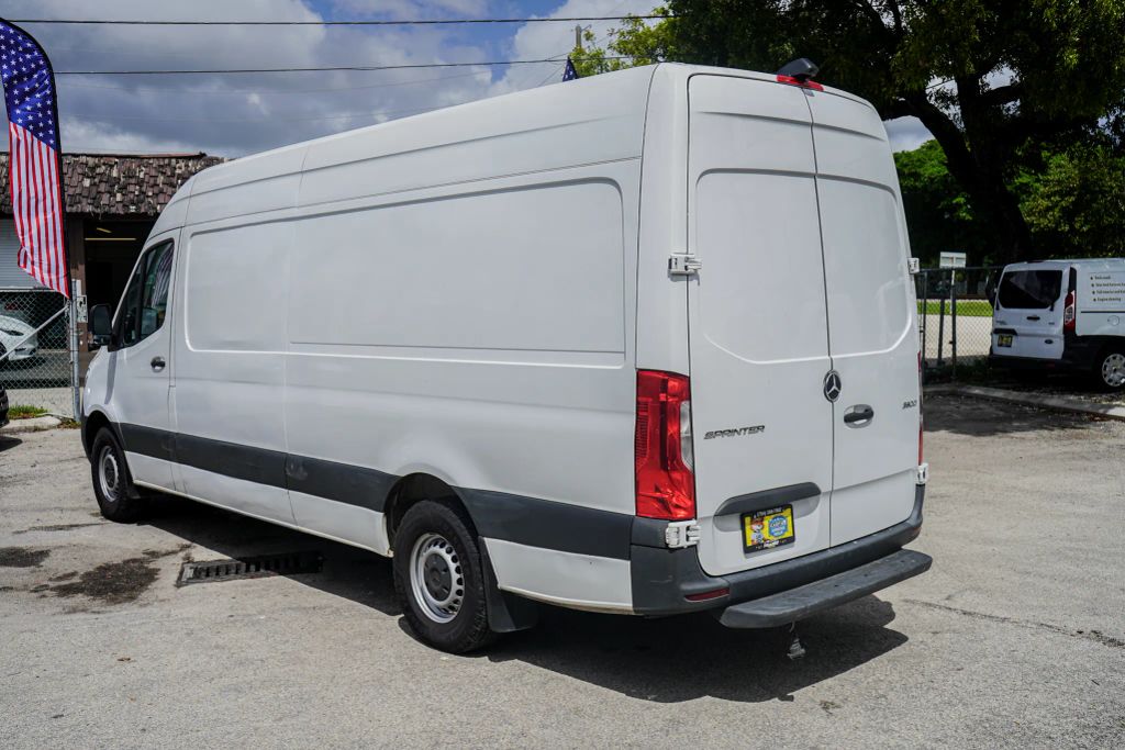 
								2023 Mercedes-Benz Sprinter 2500 Cargo High Roof w/170  WB Van 3D full									