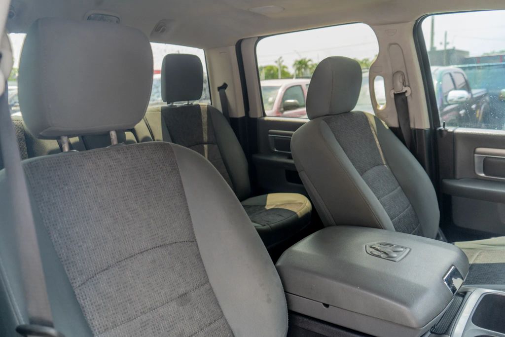 
								2016 Ram 1500 Crew Cab Big Horn Pickup 4D 5 1/2 ft full									