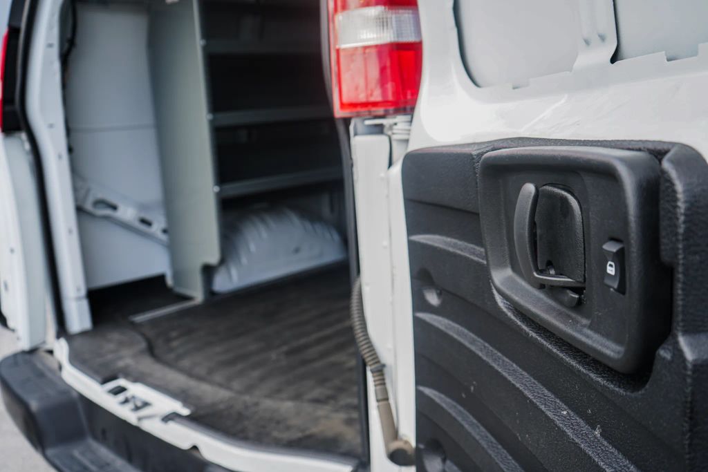 
								2021 Chevrolet Express 2500 Cargo Regular Van 3D full									