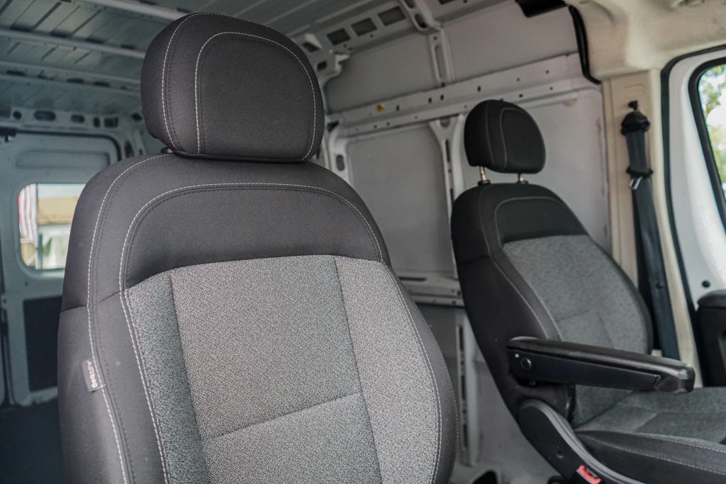 
								2021 Ram ProMaster Cargo Van 2500 High Roof Van 3D full									