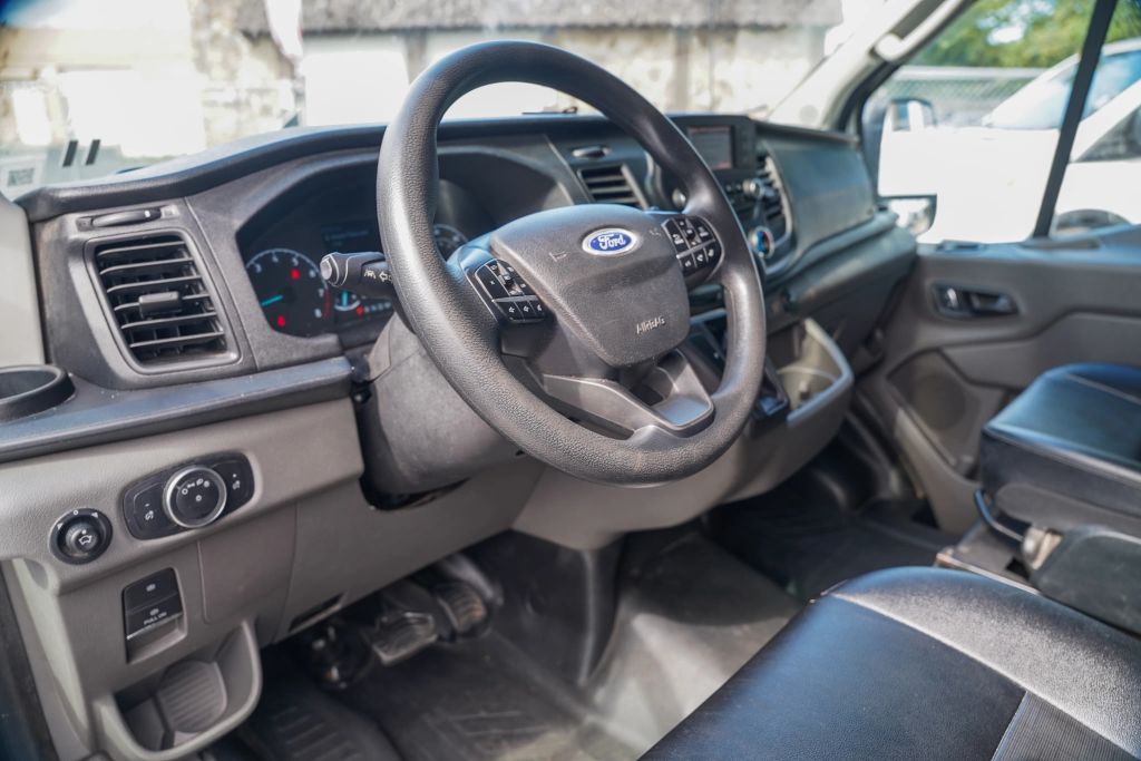 
								2023 Ford Transit 250 Cargo Van Medium Roof w/LWB Van 3D full									