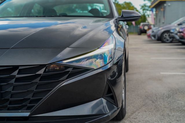 
								2023 Hyundai Elantra SE Sedan 4D full									