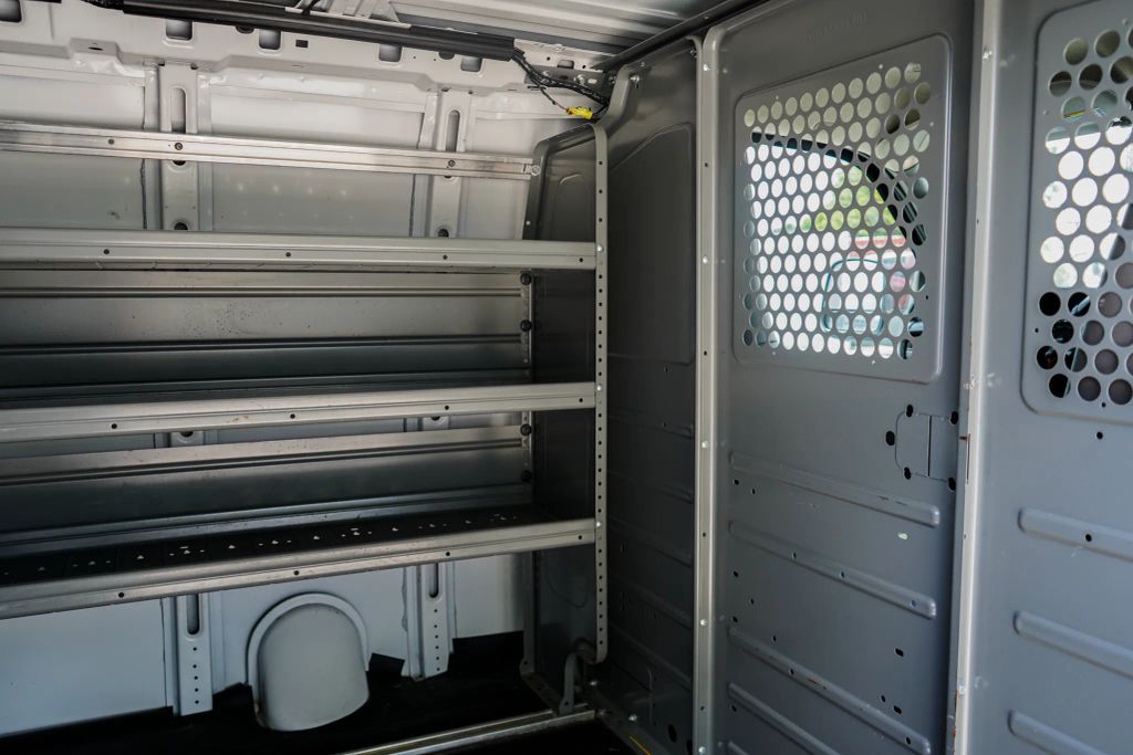 
								2021 Chevrolet Express 2500 Cargo Regular Van 3D full									