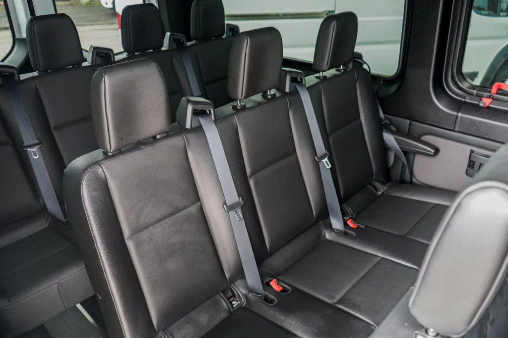 
								2021 Mercedes-Benz Sprinter 2500 Passenger High Roof w/144  WB Van 3D full									