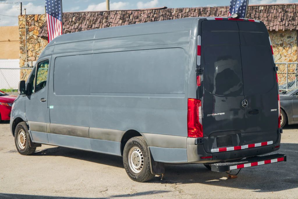 
								2019 Mercedes-Benz Sprinter 2500 Cargo High Roof w/170  WB Van 3D full									