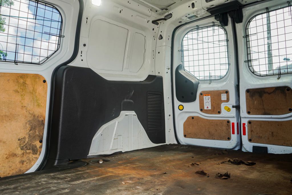 
								2016 Ford Transit Connect Cargo XL Van 4D full									
