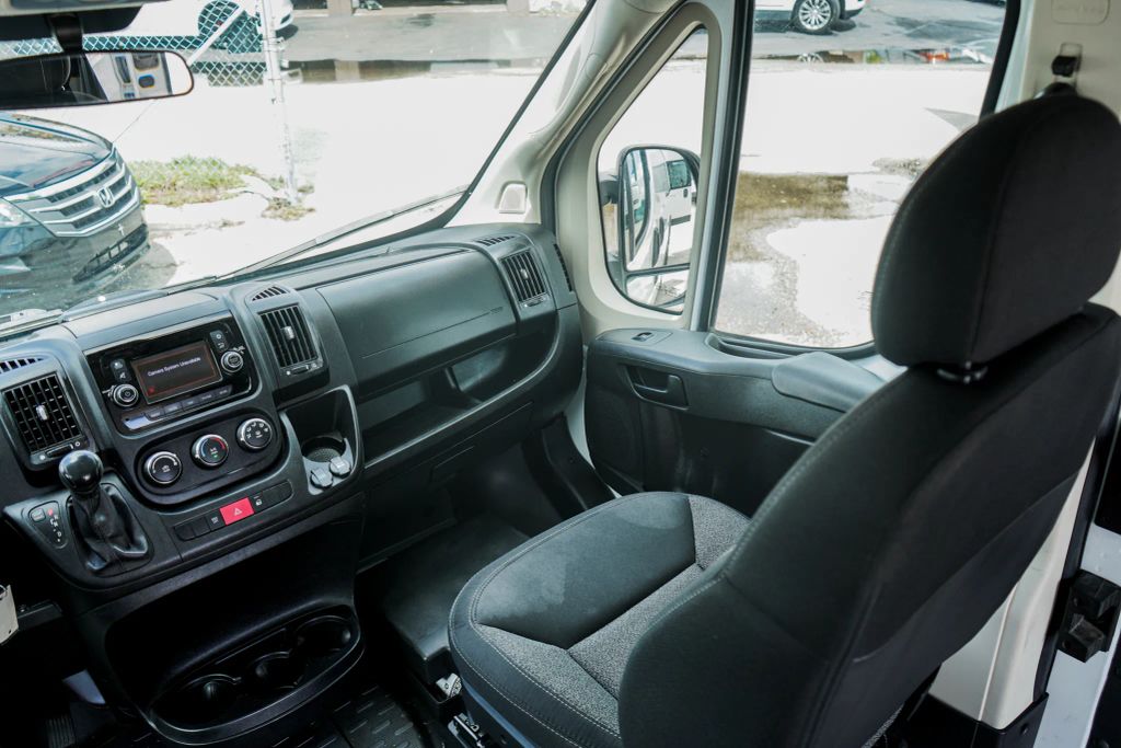 
								2021 Ram ProMaster Cargo Van 2500 High Roof Van 3D full									